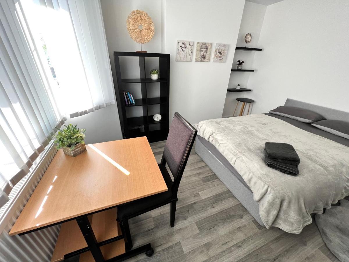 Modern Double Room With Fire Tv London Exteriör bild